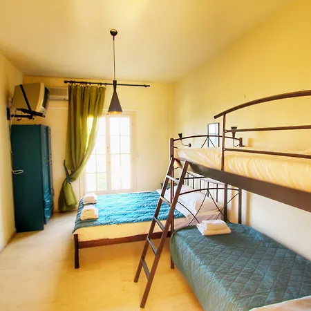 公寓式酒店 Avra Sea View Paradise Pool