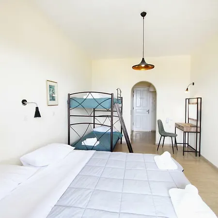 Avra Sea View Paradise Pool 公寓式酒店 3*