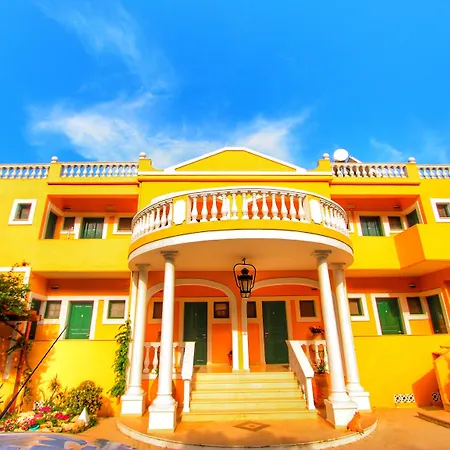 Avra Sea View Paradise Pool Apartmanhotel 3*