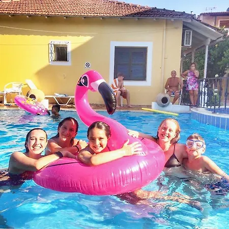 Aparthotel Avra Sea View Paradise Pool