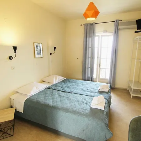 Avra Sea View Paradise Pool Aparthotel 3*