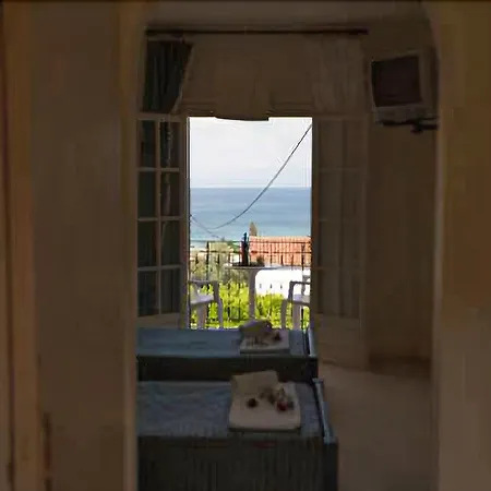 Aparthotel Avra Sea View Paradise Pool
