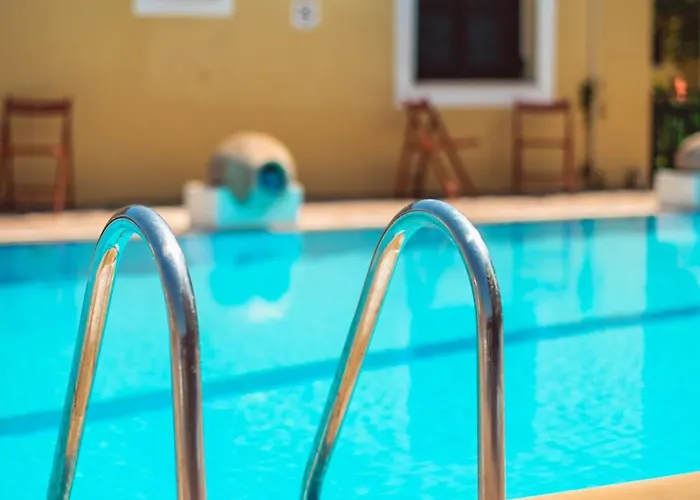 Apart Otel Avra Sea View Paradise Pool 3*