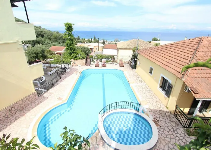 Apart Otel Avra Sea View Paradise Pool 3*